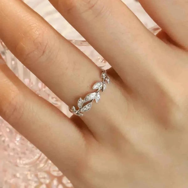 Nature-inspired leaf ring in 925 sterling silver — additional view 3