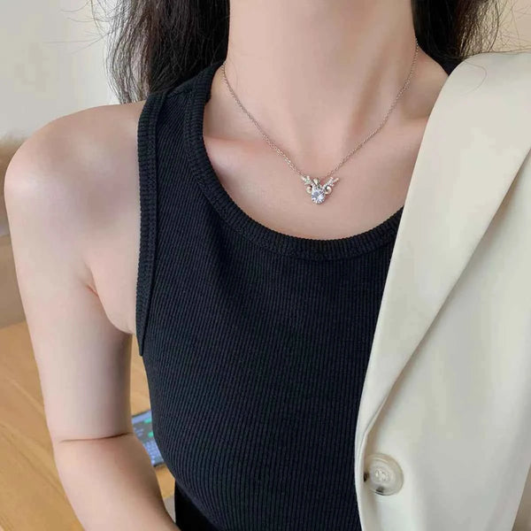 Moissanite antler pendant necklace in 925 silver — additional view 2
