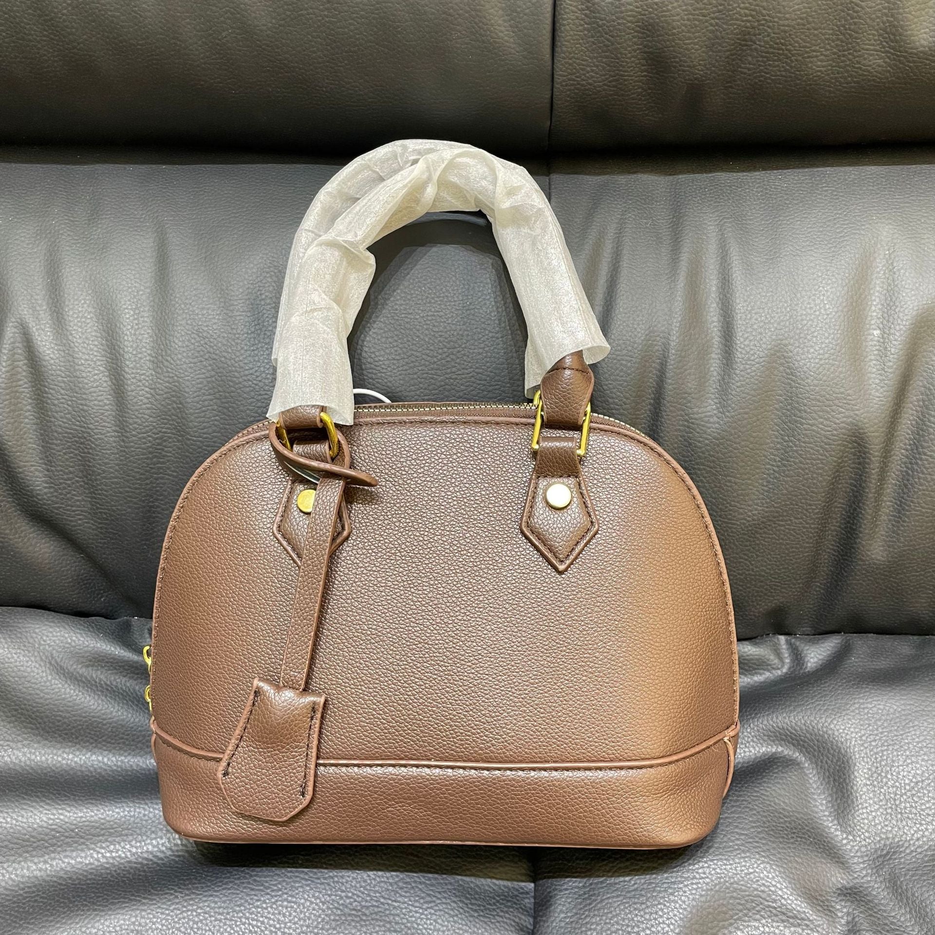Shell crossbody bag size specifications