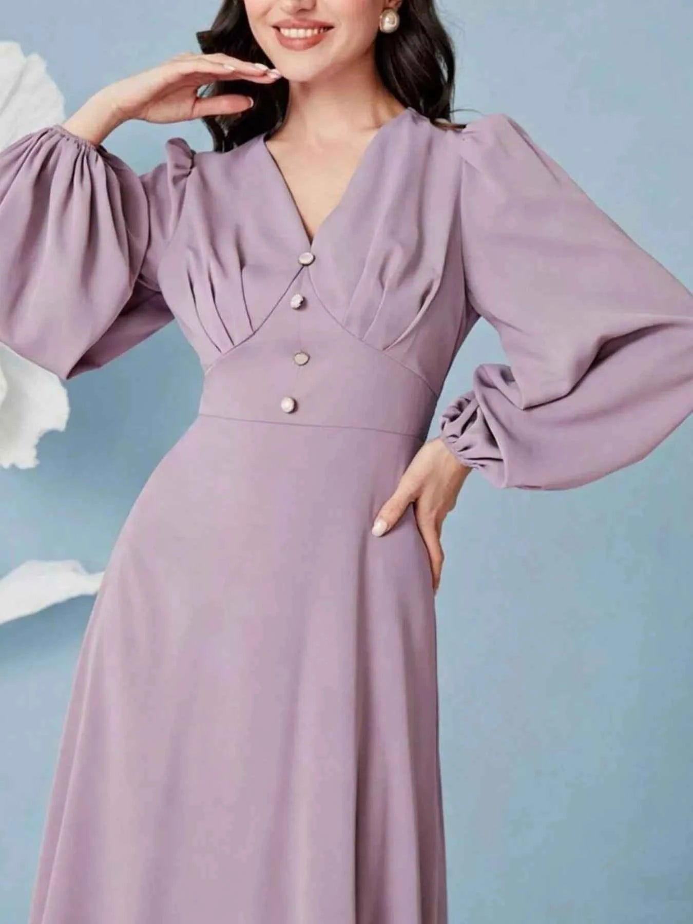 Chic Balloon Sleeve V-Neck Maxi Dress Secondary image