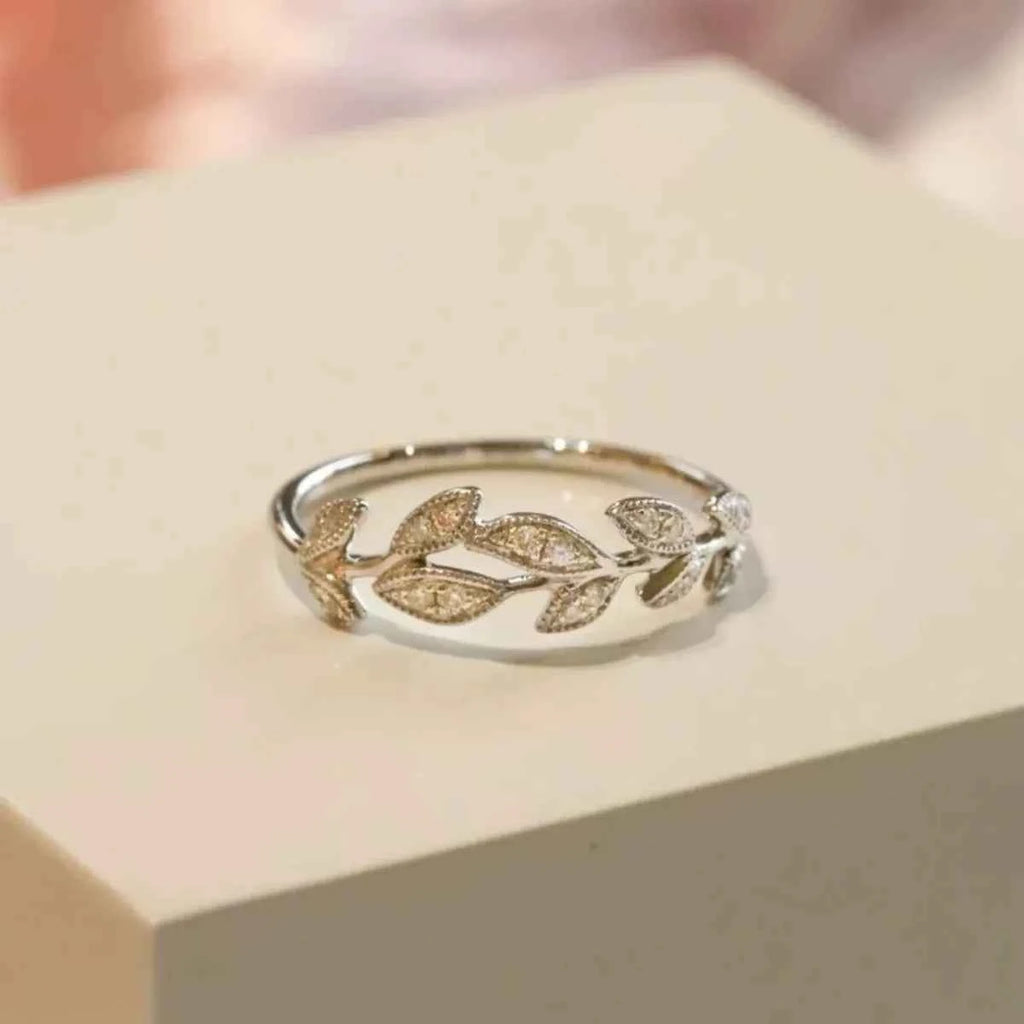 Nature-inspired leaf ring in 925 sterling silver — additional view 2