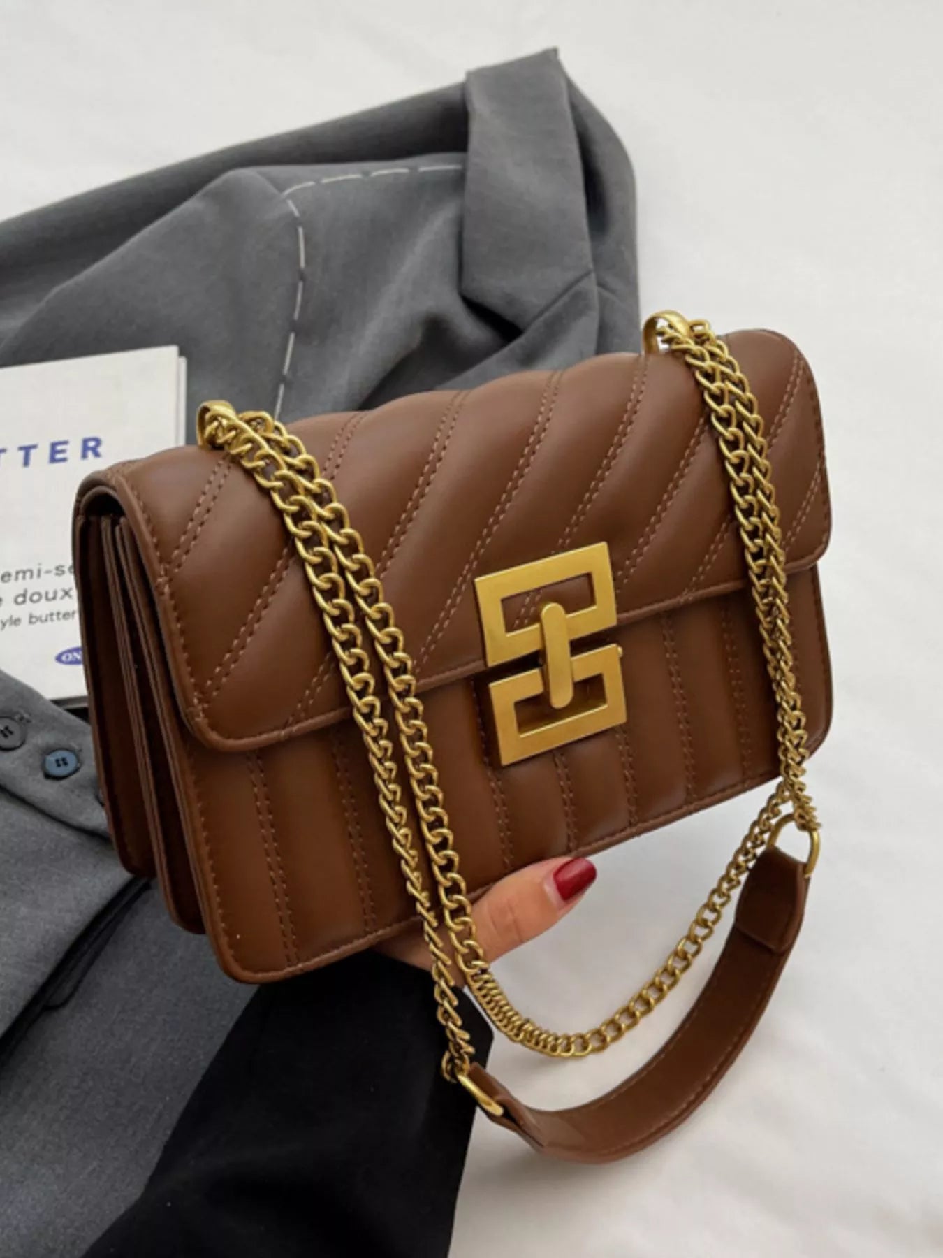 Quilted Flap Chain Shoulder Bag Secondary image