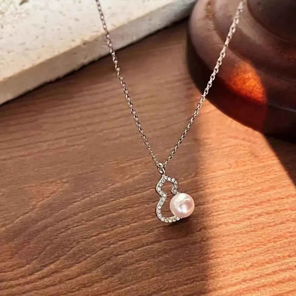 Freshwater pearl gourd necklace in 925 silver — additional view 4