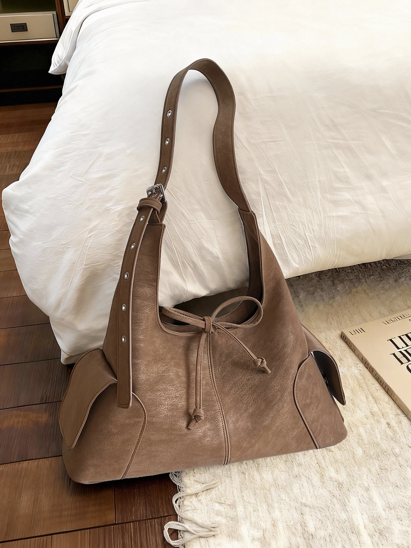 Large-capacity bag Secondary image