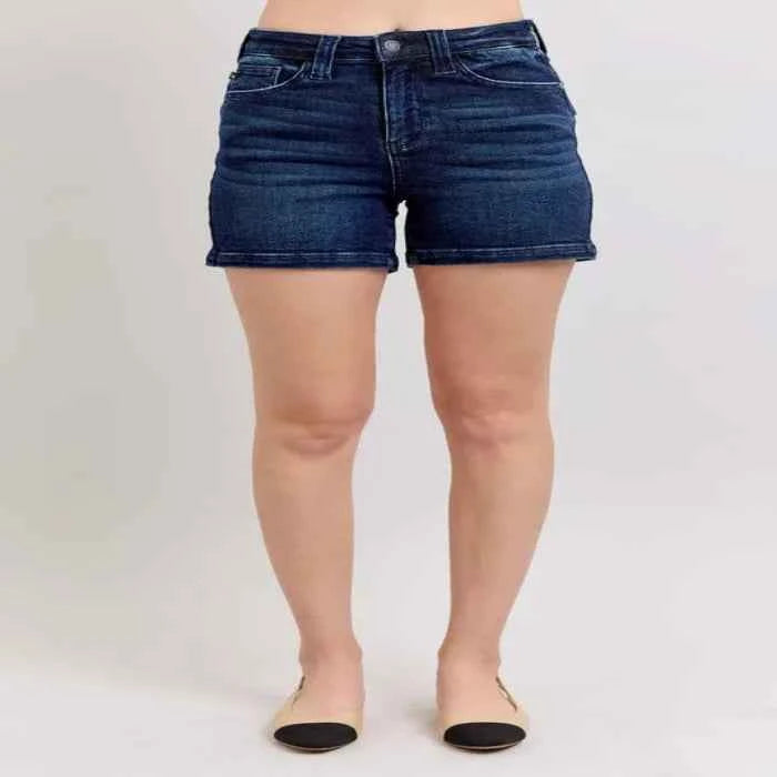 High-rise back flap pocket shorts — primary view Immagine principale del prodotto