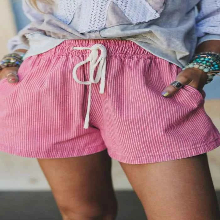Striped shorts with elastic waist — primary view Immagine principale del prodotto