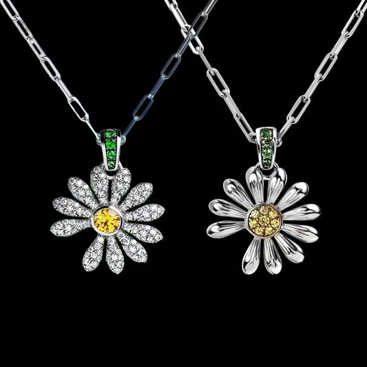 Delicate Daisy Flower Necklace - Splashis
