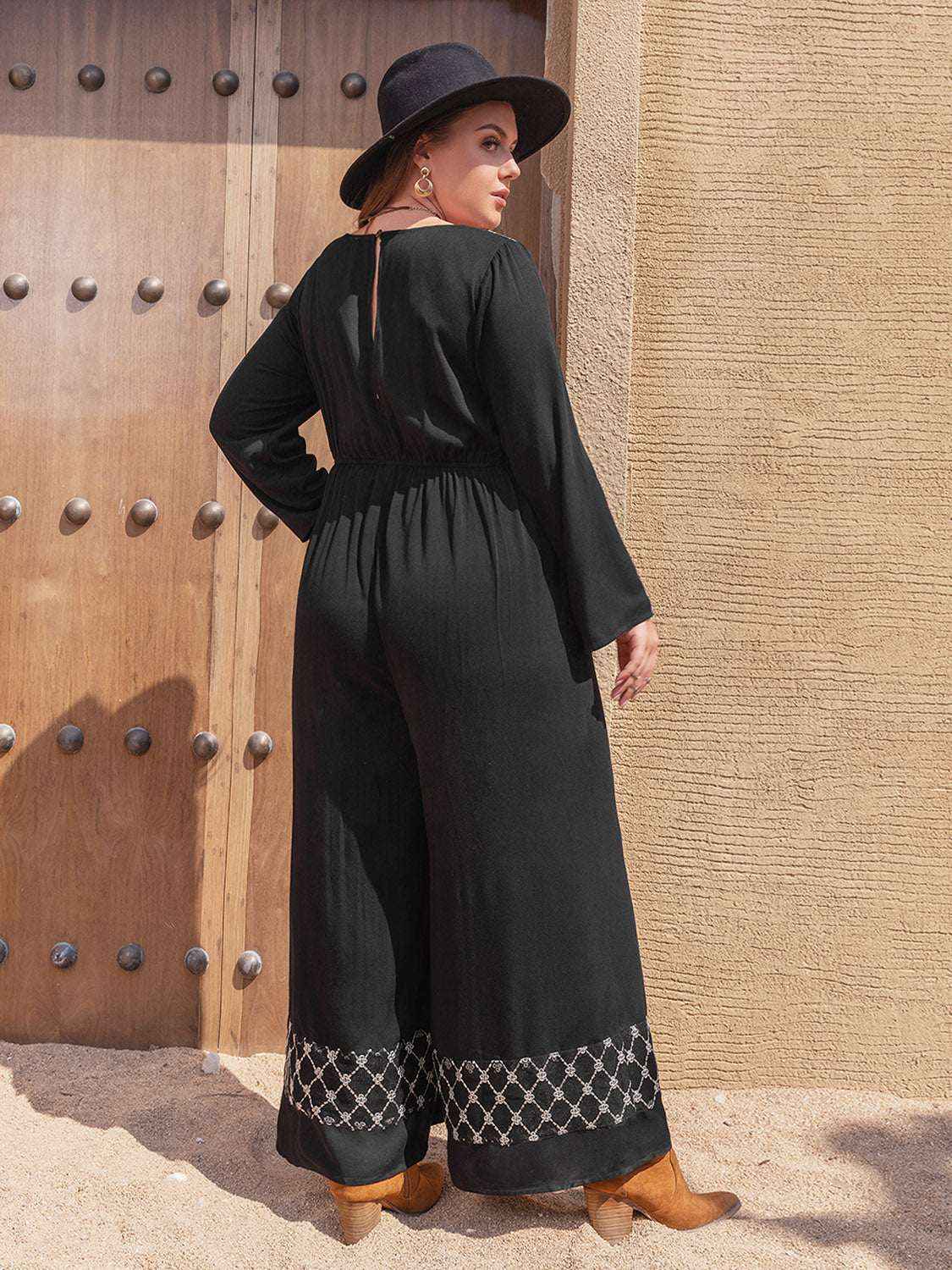 Chic Plus Size Square Neck Jumpsuit Secondary image