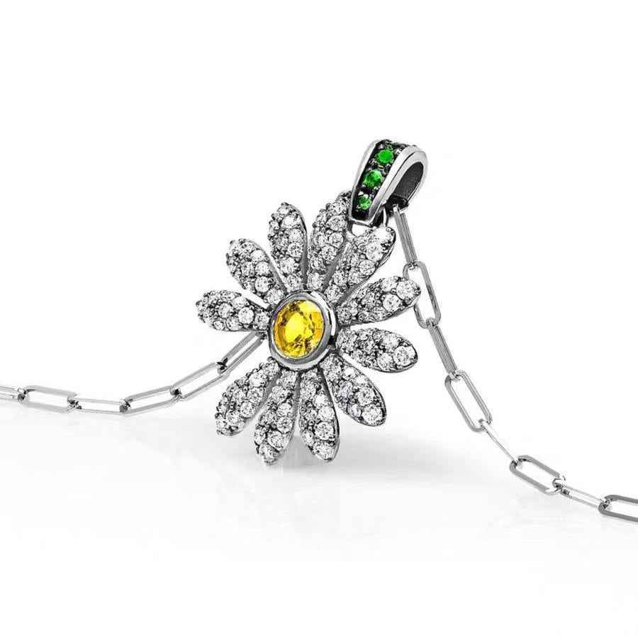 Delicate daisy flower necklace — additional view 5