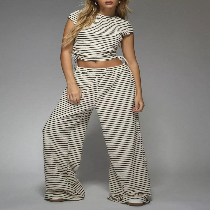 Model wearing the Striped Crop Top and Wide Leg Pants Set 主图