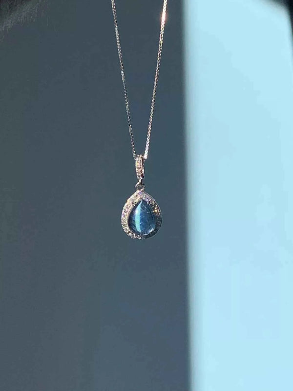 Crystal teardrop necklace in 925 sterling silver — additional view 4