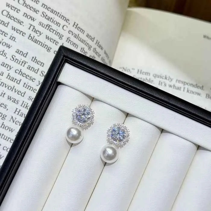 Zircon pearl drop earrings in 925 silver — primary view