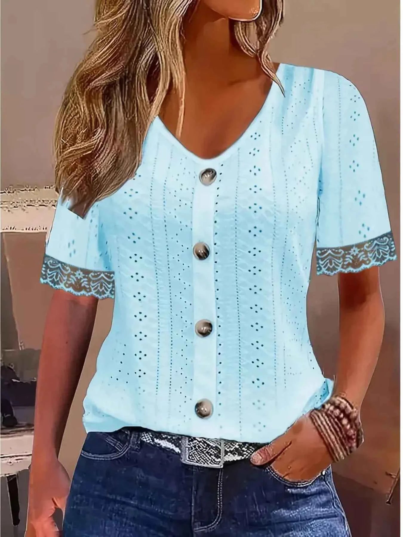Chic Eyelet Lace Short Sleeve Blouse Zweitbild