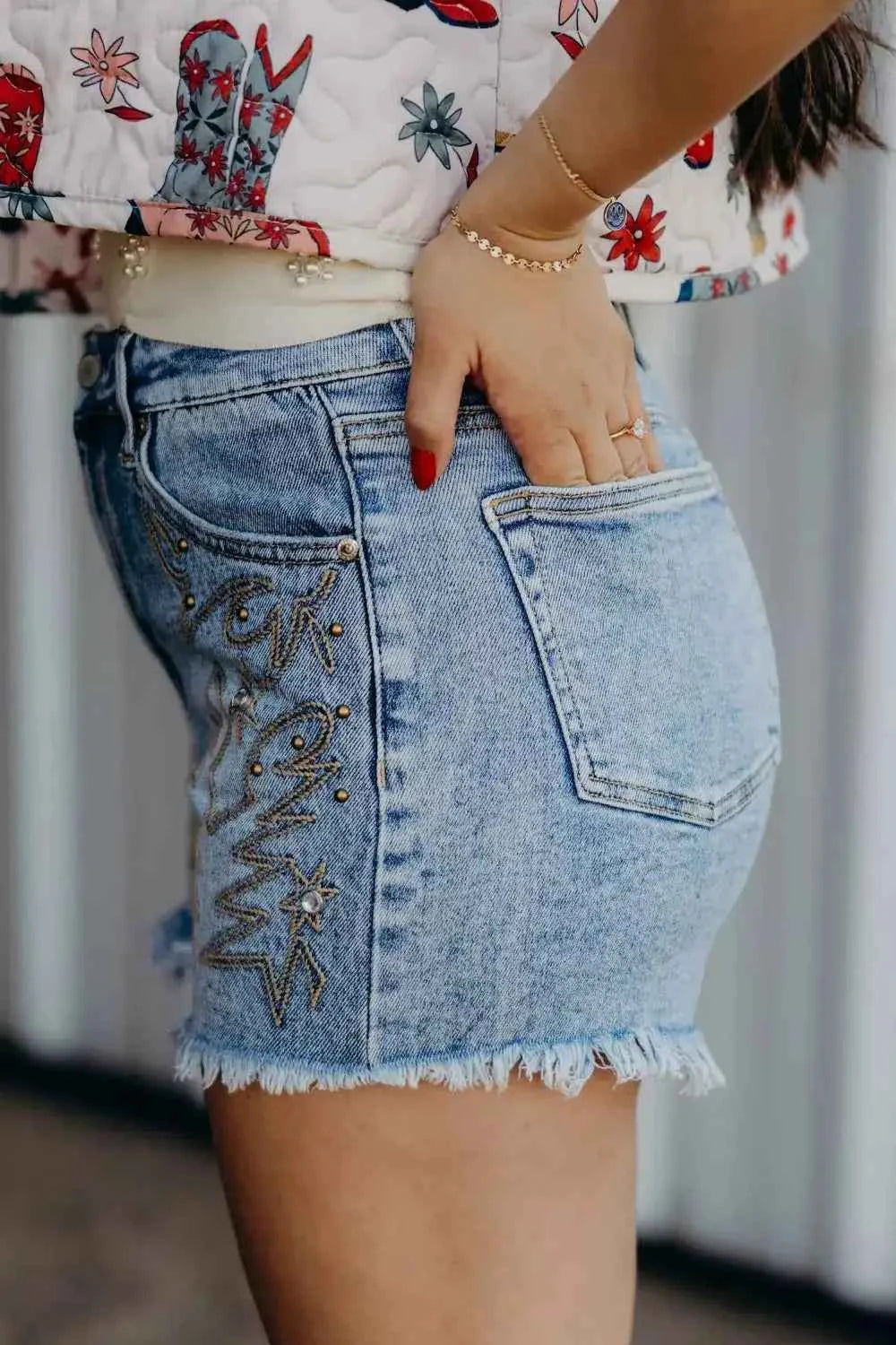 Western Embroidery Stud Denim Shorts - Splashis