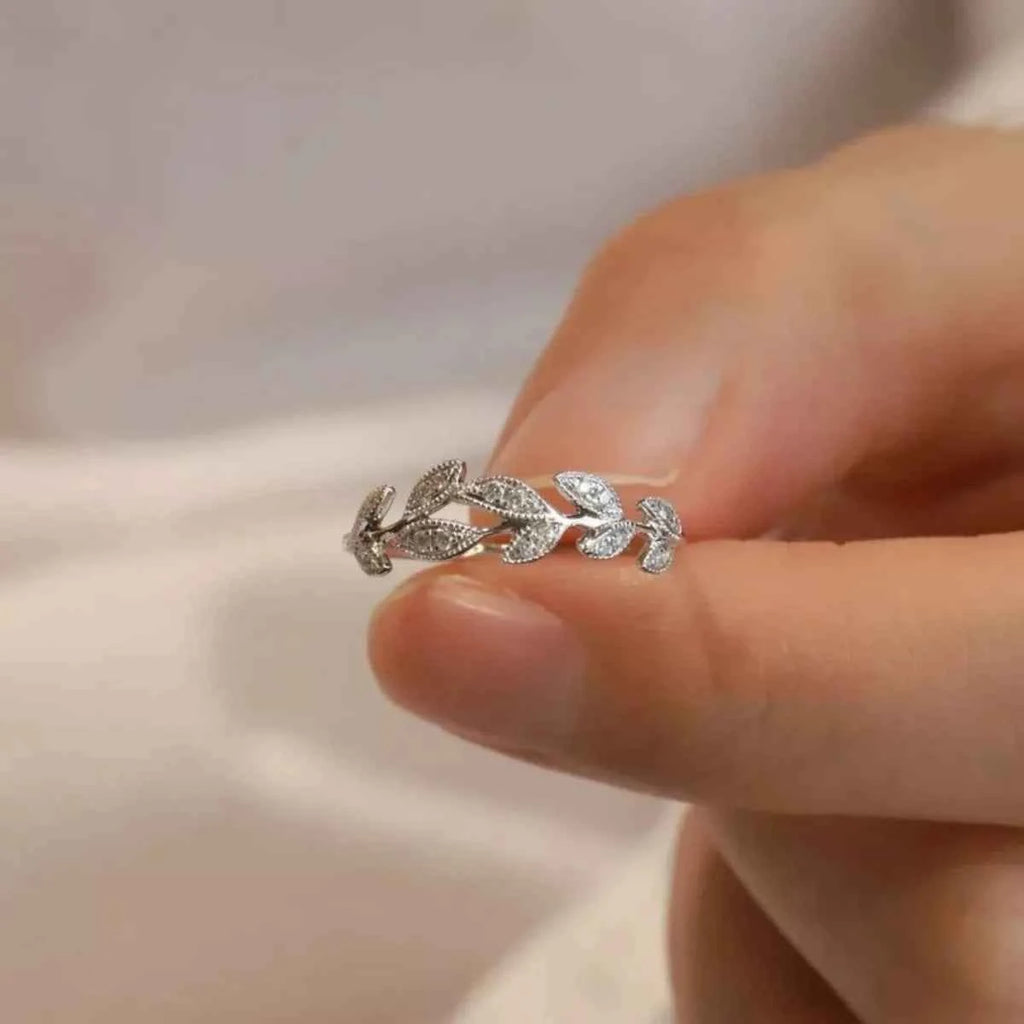 Nature-inspired leaf ring in 925 sterling silver — additional view 4