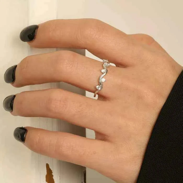 Zircon wave ring in 925 sterling silver — primary view Main image