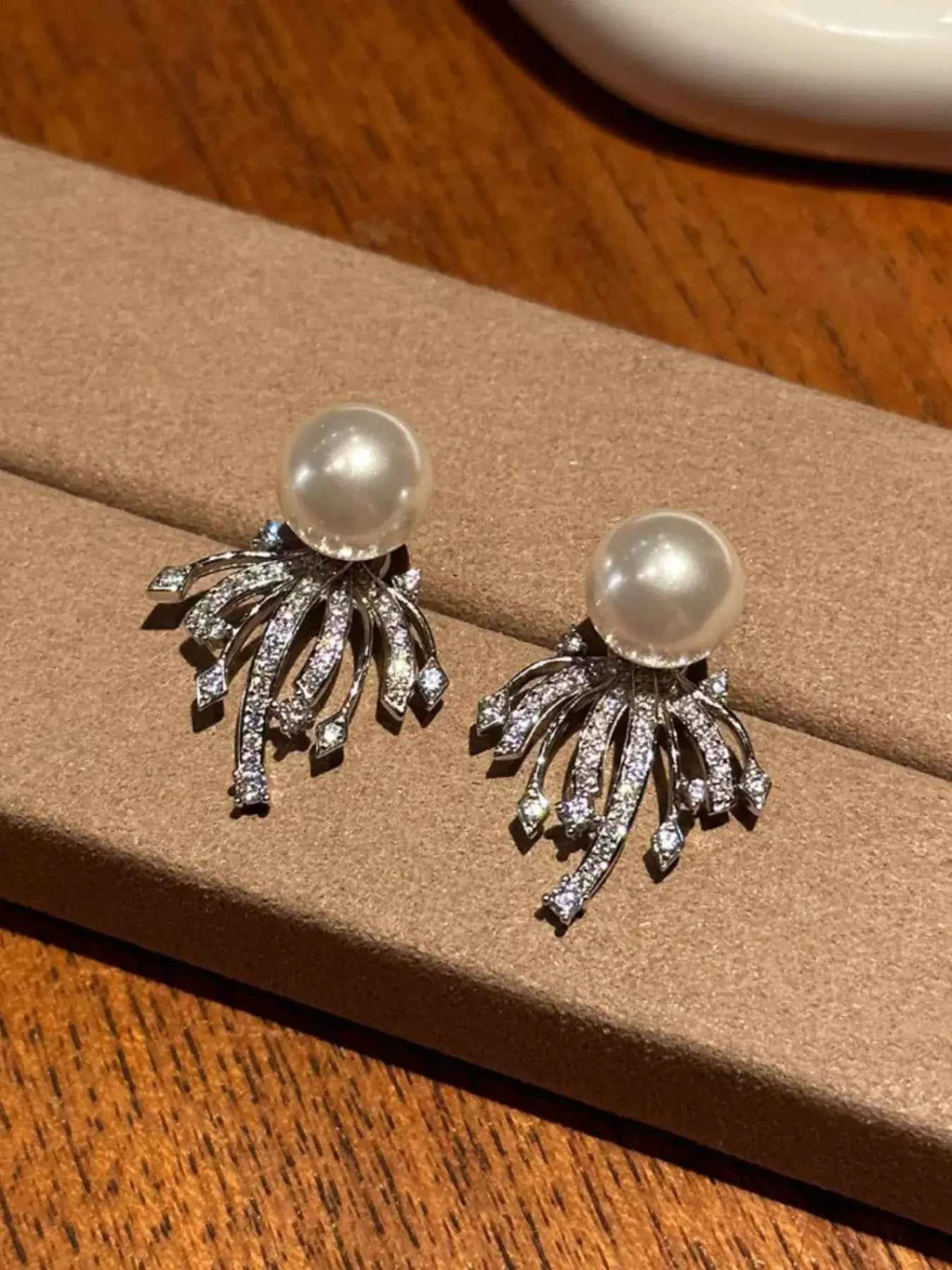 Zircon and pearl earrings in 925 sterling silver — additional view 2