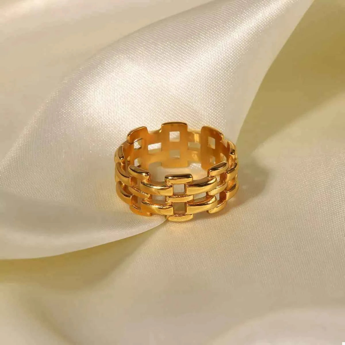 Cutout Ring 18K Gold-Plated Secondary image