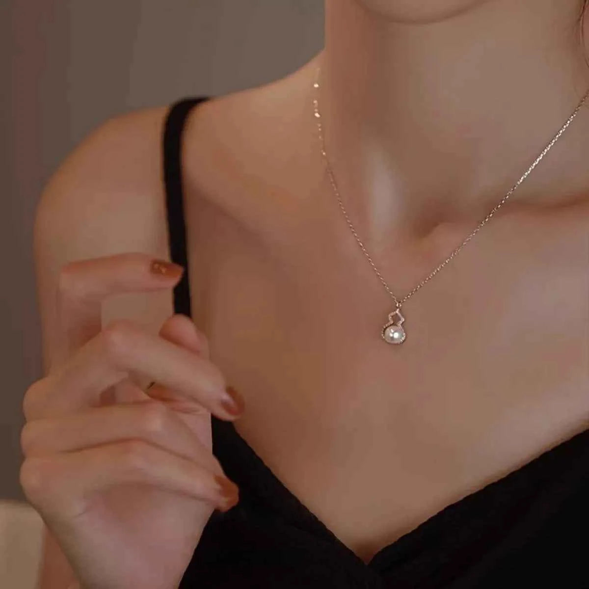 Pearl Gourd Necklace (Silver-Plated) Sekundär produktbild